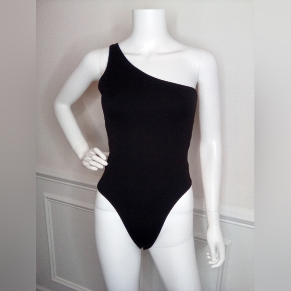 Black One-Shoulder Bodysuit-Steve Madden,Sz.Small - Picture 2 of 6